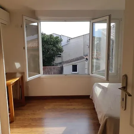 Lägenhet Petite Maison De Village